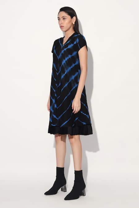 Buy Linetribe_ Black Viscose, Silk Split V-neck Blue Tie-dye Dress Online at Aza Fashions Buy_Linetribe__Black Viscose, Silk Split V-neck Blue Tie-dye Dress _Online_at_Aza_Fashions