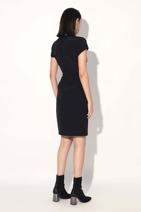 Buy Linetribe_ Black Crepe Round Neck Color Block Quilted Dress Online at Aza Fashions Buy_Linetribe__Black Crepe Round Neck Color Block Quilted Dress _Online_at_Aza_Fashions