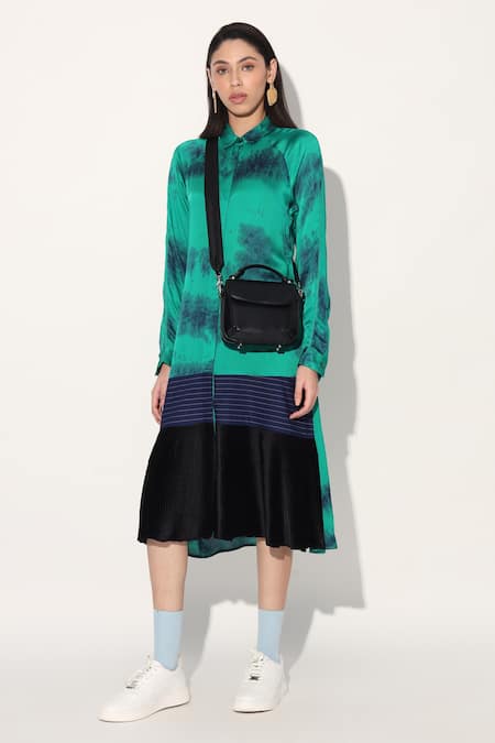 Linetribe_ Green Viscose, Satin Collared Tie-dye Dress 