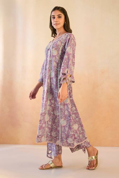 Buy_Nero India_Mauve Cotton Embroidery, Cut Work V-neck Chintz Kurta And Pants _Online_at_Aza_Fashions