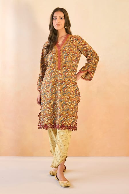 Nero India Brown Cotton Embroidery V-neck Petal Scallop Kurta And Pant 