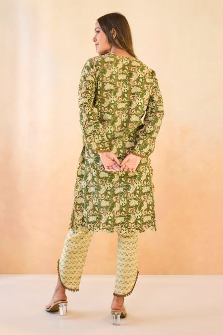 Nero India Olive Green Cotton Embroidery V-neck Petal Scallop Kurta And Pant Set Online at Aza Fashions Nero India_Olive Green Cotton Embroidery V-neck Petal Scallop Kurta And Pant Set _Online_at_Aza_Fashions