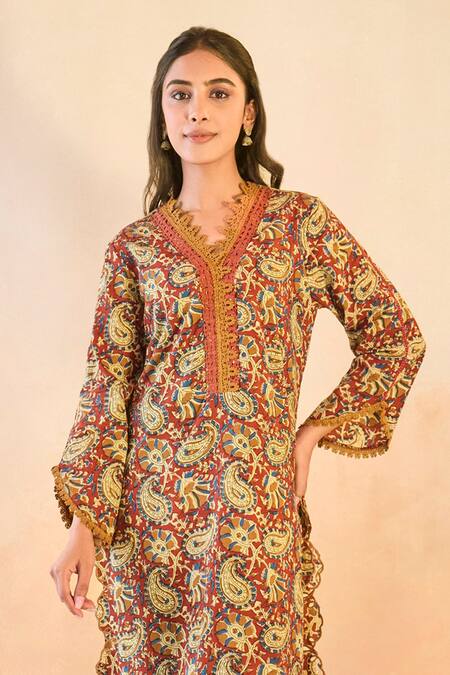 Shop Nero India Red Cotton Embroidery V-neck Ruby Petal Scallop Kurta And Pant Set Online at Aza Fashions Shop_Nero India_Red Cotton Embroidery V-neck Ruby Petal Scallop Kurta And Pant Set _Online_at_Aza_Fashions