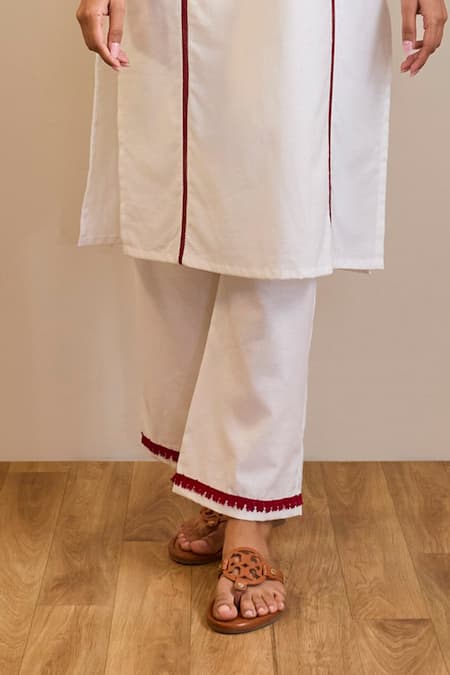 Buy Nero India White Handloom Cotton Embroidery V-neck Red Rose Khaadi Kurta Set Online at Aza Fashions Buy_Nero India_White Handloom Cotton Embroidery V-neck Red Rose Khaadi Kurta Set _Online_at_Aza_Fashions