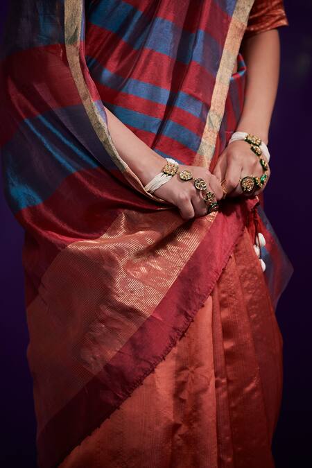 Buy_Dressfolk_Orange Silk V-neck Handloom Saree Set