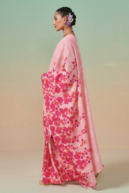 Dressfolk_Pink Linen V-neck Floral Handloom Saree Set_at_Aza_Fashions