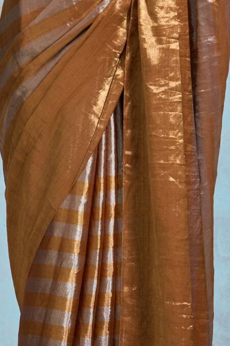Dressfolk_Gold Tissue V-neck And Silver Handloom Saree_at_Aza_Fashions
