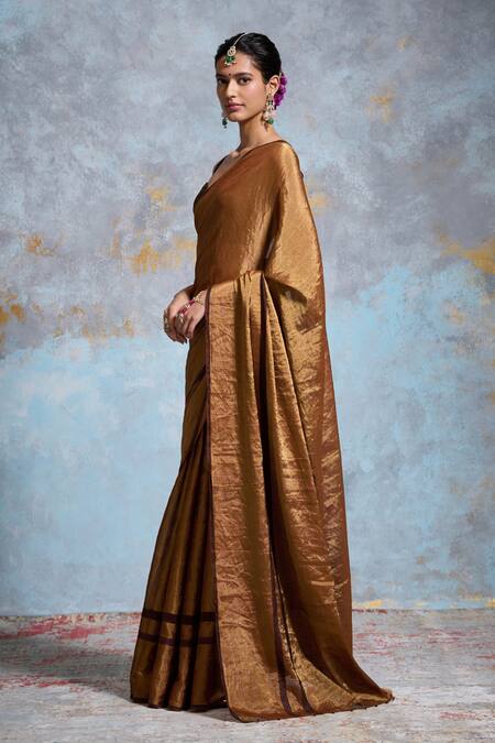 Dressfolk_Gold Tissue Sweetheart Neck Handloom Saree Set_at_Aza_Fashions