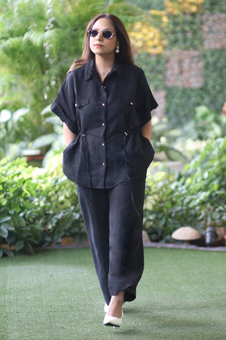Buy_Ekavira_Black Linen Collared Shirt And Pant Set 