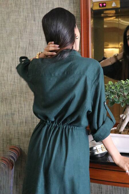 Buy_Ekavira_Green Linen Collared Bottle Dress 