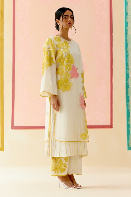 I Am Design_Ivory Silk Organza Applique Round Neck Work Suit Set _at_Aza_Fashions