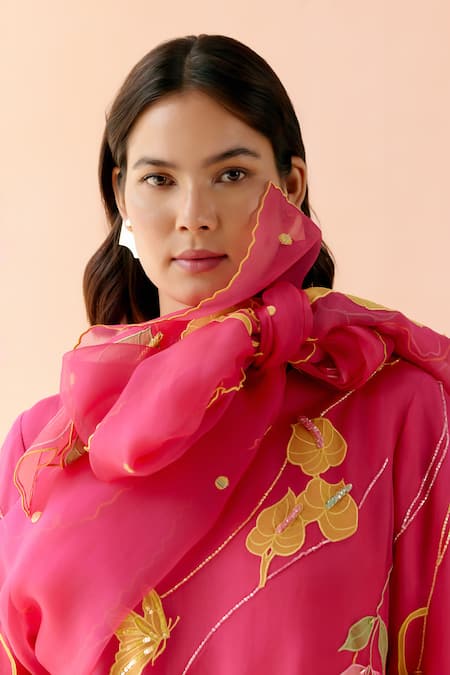 Buy_I Am Design_Pink Silk Organza Applique, Embroidery, Sequins Round Neck Hot Work Suit Set 