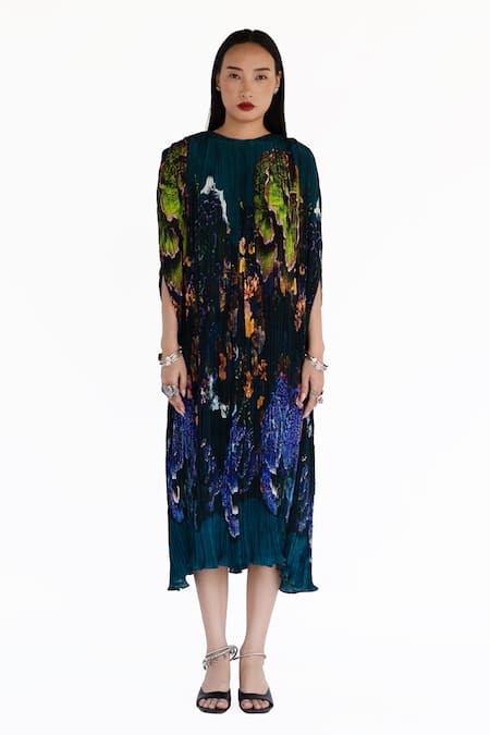 Amka_Blue Silk Round Neck Midnight Floral Kaftan _Online_at_Aza_Fashions