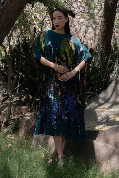 Amka_Blue Silk Round Neck Midnight Floral Kaftan _at_Aza_Fashions