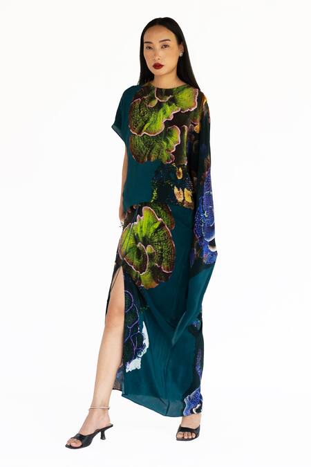 Buy_Amka_Blue Silk Round Neck Midnight Floral Kaftan Set _Online_at_Aza_Fashions
