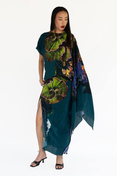 Amka_Blue Silk Round Neck Floral Print Kaftan Top _at_Aza_Fashions