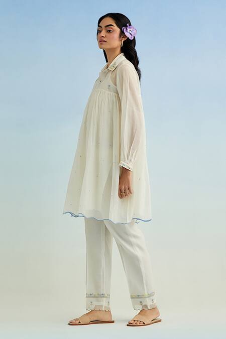 Anantaa By Roohi Ivory Chanderi Embroidery Collared Mul Kurta Pant Set Online at Aza Fashions Anantaa By Roohi_Ivory Chanderi Embroidery Collared Mul Kurta Pant Set _Online_at_Aza_Fashions