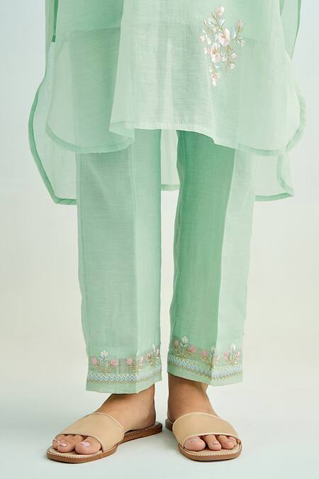 Shop_Anantaa By Roohi_Green Embroidery Round Neck Kurta Pant Set _Online_at_Aza_Fashions