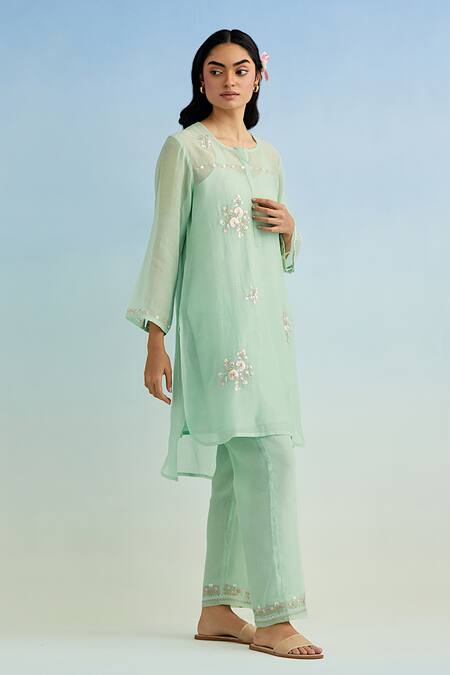 Buy_Anantaa By Roohi_Green Embroidery Round Neck Kurta Pant Set _Online_at_Aza_Fashions