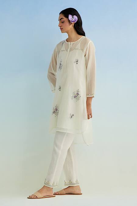 Anantaa By Roohi Ivory Chanderi Embroidery Round Neck Kurta Pant Set Online at Aza Fashions Anantaa By Roohi_Ivory Chanderi Embroidery Round Neck Kurta Pant Set _Online_at_Aza_Fashions