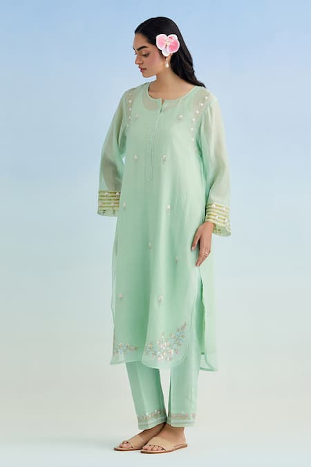 Buy_Anantaa By Roohi_Green Chanderi Embroidery Round Neck Kurta Pant Set With Pink Dupatta _Online_at_Aza_Fashions