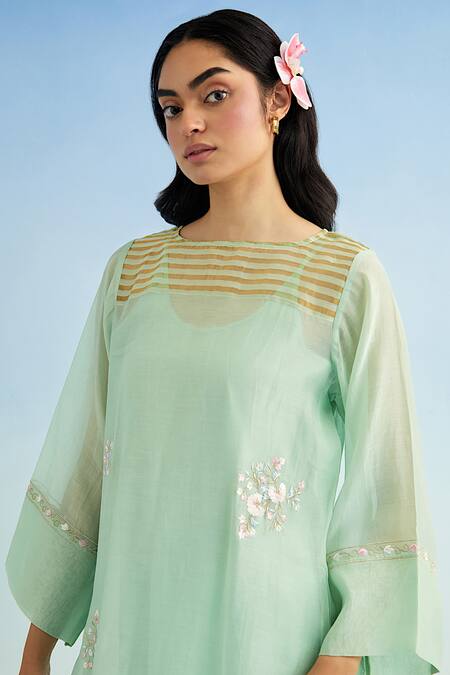 Buy_Anantaa By Roohi_Green Chanderi Embroidery Round Neck Kurta Set With Pink Dupatta 