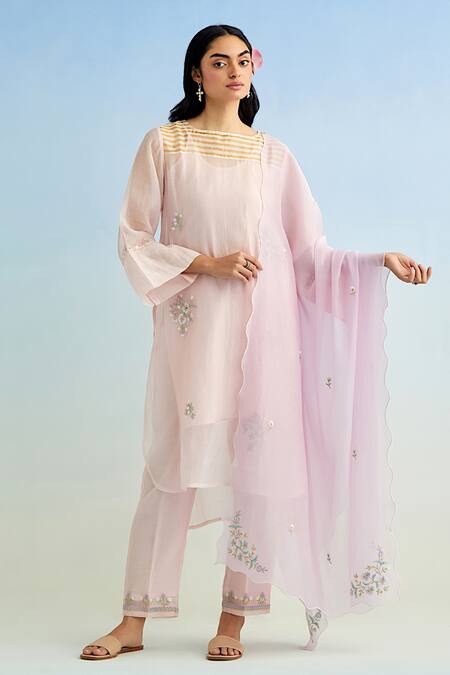 Buy Anantaa By Roohi Pink Chanderi Embroidery Round Neck Kurta Set Buy_Anantaa By Roohi_Pink Chanderi Embroidery Round Neck Kurta Set