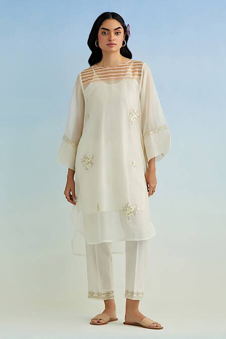 Shop_Anantaa By Roohi_Ivory Chanderi Embroidery Round Neck Kurta Set With Yellow Dupatta _Online_at_Aza_Fashions