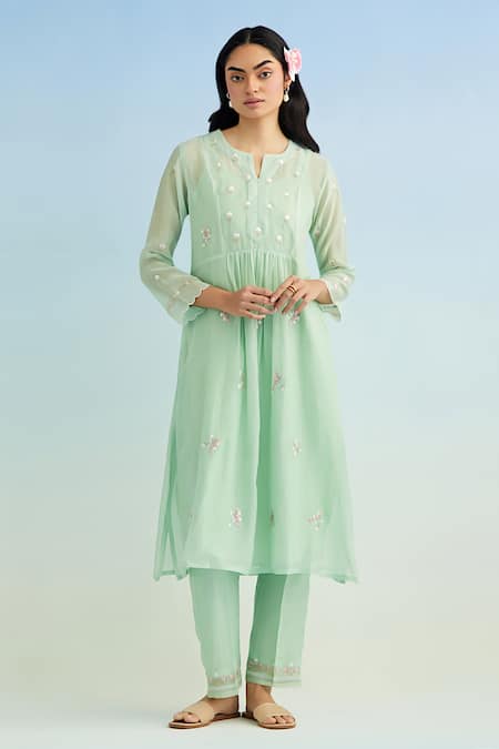 Buy_Anantaa By Roohi_Green Chanderi Embroidery Mandarin Collar Kurta Set With Pink Dupatta _Online_at_Aza_Fashions