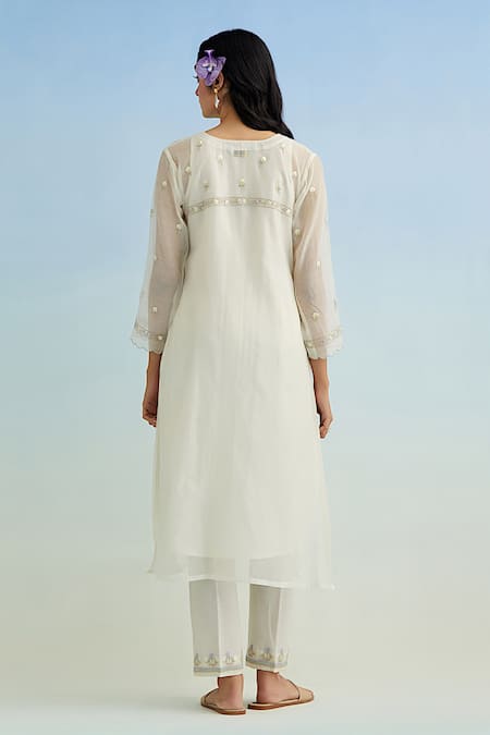 Anantaa By Roohi Ivory Embroidered Kurta Set with Lilac Dupatta 