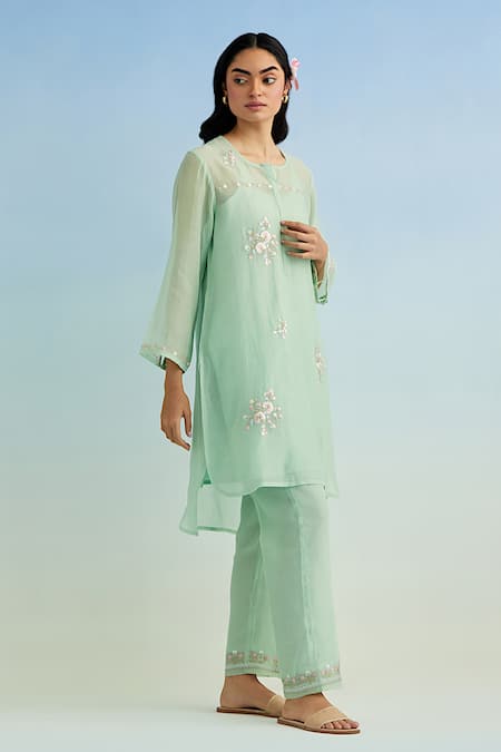 Buy_Anantaa By Roohi_Green Chanderi Embroidery Round Neck Mul Kurta Set With Pink Dupatta _Online_at_Aza_Fashions