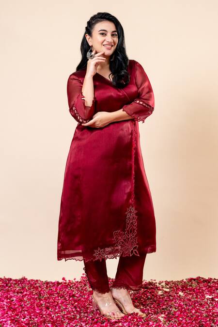 Shop Mamicha Maroon Organza, Chiffon Embroidery V-neck Rose Wood Angrakha Set Shop_Mamicha_Maroon Organza, Chiffon Embroidery V-neck Rose Wood Angrakha Set