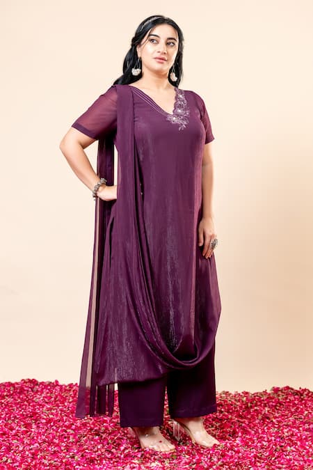 Buy_Mamicha_Wine Chiffon Embroidery V-neck Flat Shimmer Kurta Set_Online_at_Aza_Fashions