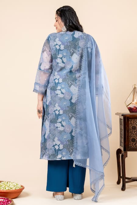 Shop Mamicha Blue Chiffon Beads, Embroidery Split V-neck Midnight Floral Kurta Set at Aza Fashions Shop_Mamicha_Blue Chiffon Beads, Embroidery Split V-neck Midnight Floral Kurta Set_at_Aza_Fashions