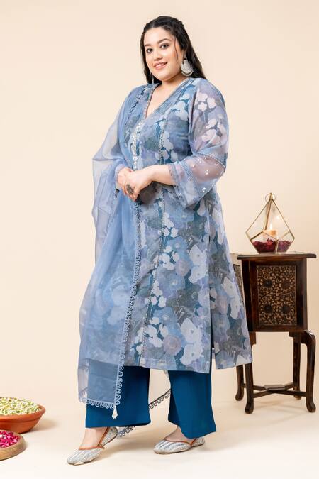Mamicha Blue Chiffon Beads, Embroidery Split V-neck Midnight Floral Kurta Set at Aza Fashions Mamicha_Blue Chiffon Beads, Embroidery Split V-neck Midnight Floral Kurta Set_at_Aza_Fashions