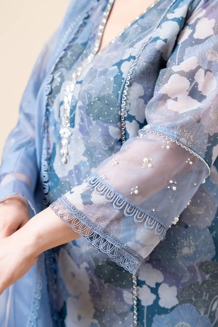 Buy Mamicha Blue Chiffon Beads, Embroidery Split V-neck Midnight Floral Kurta Set Buy_Mamicha_Blue Chiffon Beads, Embroidery Split V-neck Midnight Floral Kurta Set