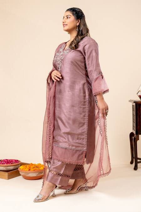 Mamicha Pink Crepe Embroidery, Beads V-neck Salmon Kurta Set Online at Aza Fashions Mamicha_Pink Crepe Embroidery, Beads V-neck Salmon Kurta Set_Online_at_Aza_Fashions