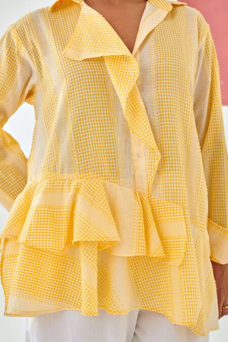Buy_Moontara_Yellow Cotton Embroidery Collared Check Asymmetric Shirt And White Pants 