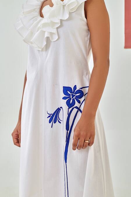 Moontara_White Cotton Embroidery A-line Dress With Ruffled Neckline _at_Aza_Fashions