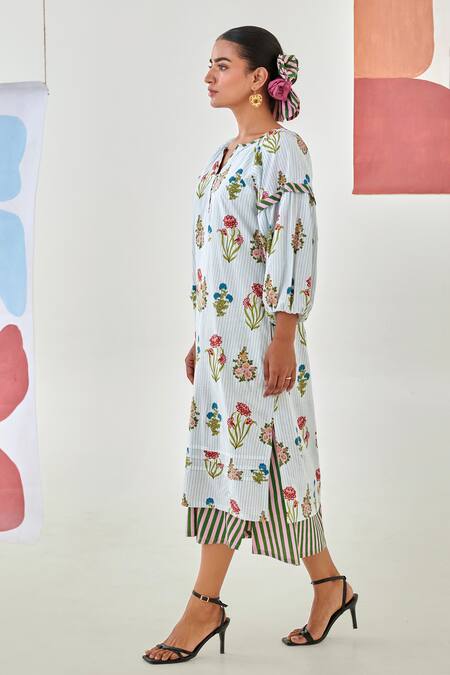 Moontara_Multi Color Cotton V-neck Aqua Floral Printed Double Layered Dress _Online_at_Aza_Fashions