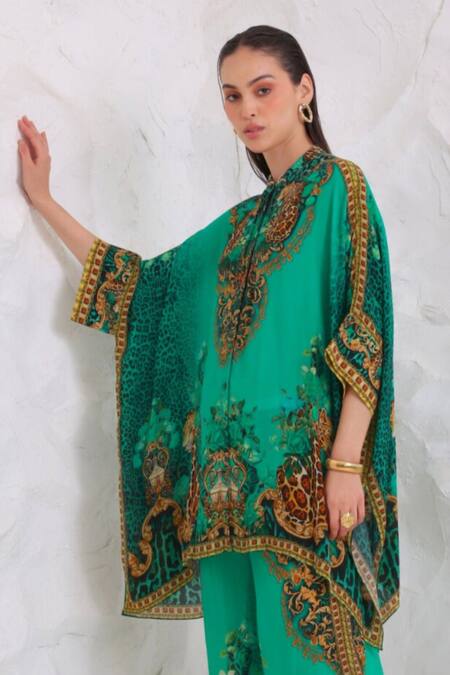 Buy_Zariaah_Green Viscose, Silk Crystals Button-down Neck Emerald Leopardess Kaftan Top _Online_at_Aza_Fashions