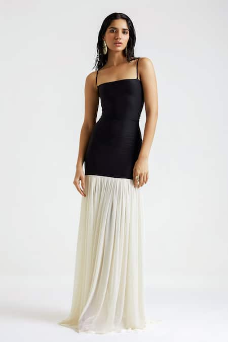 Deme By Gabriella Black Net, Lycra Square Neck Cara Gather Detailed Gown 