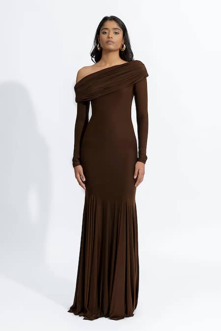 Deme By Gabriella Brown Lycra Off-shoulder Irene Off Mermaid Dress at Aza Fashions Deme By Gabriella_Brown Lycra Off-shoulder Irene Off Mermaid Dress _at_Aza_Fashions