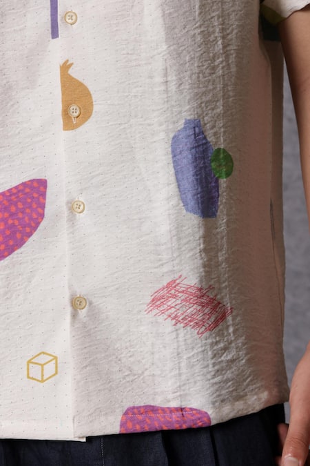 Buy_Lacquer Embassy_Off White Cotton Solune Ecru Abstract Print Shirt 