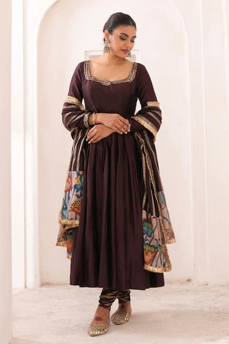Aamra By Lavanya Brown , Chanderi Embroidery Square Neck Hand Anarkali Set Online at Aza Fashions Aamra By Lavanya_Brown , Chanderi Embroidery Square Neck Hand Anarkali Set _Online_at_Aza_Fashions
