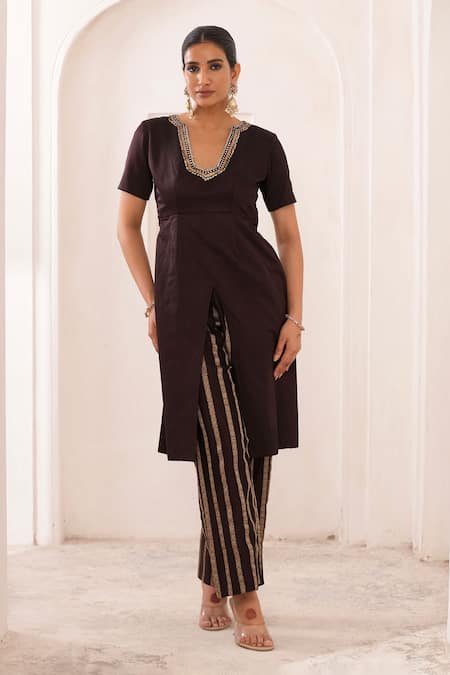 Buy_Aamra By Lavanya_Brown Silk, Chanderi Silk, Cotton Satin Embroidery V-neck Hand Kurta Set _Online_at_Aza_Fashions