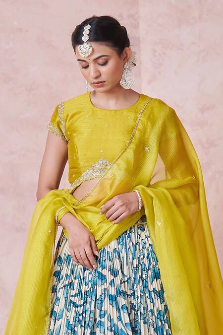 Buy Aamra By Lavanya Ivory Silk Embroidery Round Neck Hand Lehenga Set Buy_Aamra By Lavanya_Ivory Silk Embroidery Round Neck Hand Lehenga Set