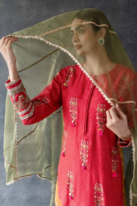 Shop_Shachi Sood_Red Silk, Organza Embroidery Round Neck Hand Kurta Set _Online_at_Aza_Fashions