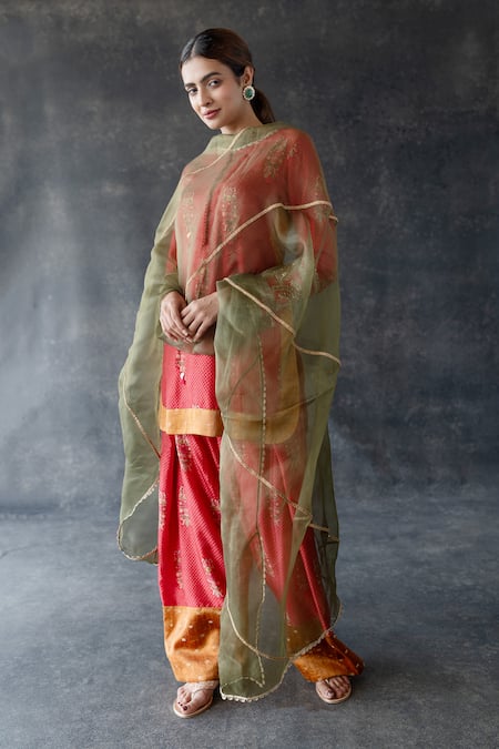 Shachi Sood Red Hand Embroidered Kurta Set 