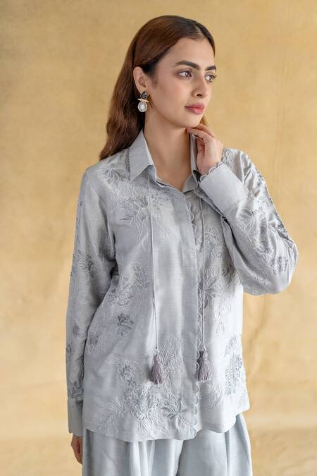 Shachi Sood Gray Silk Embroidery Collared Sitara Bloom Coord Set Online at Aza Fashions Shachi Sood_Gray Silk Embroidery Collared Sitara Bloom Coord Set _Online_at_Aza_Fashions